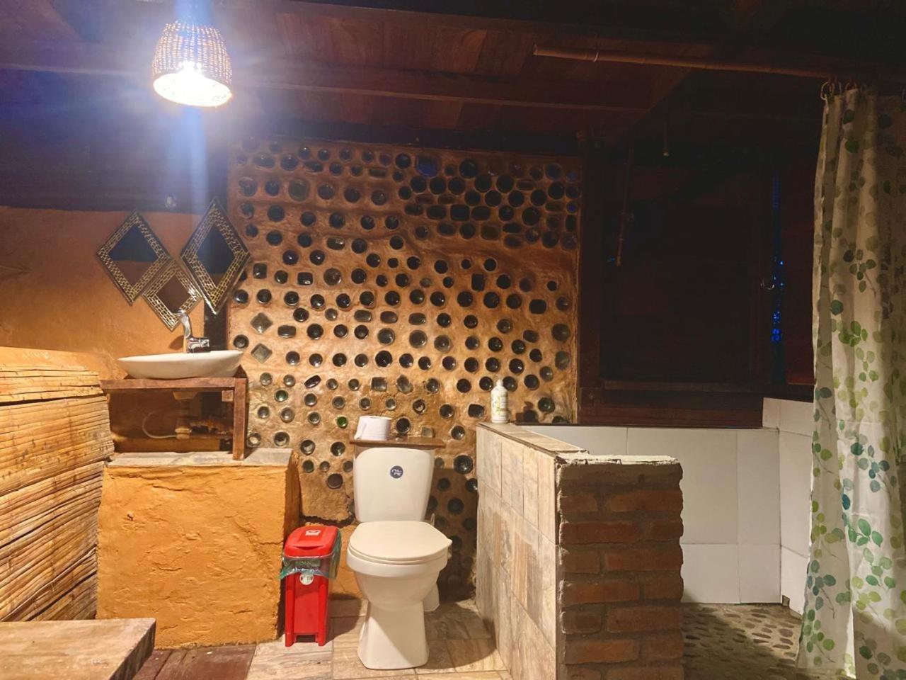 Colibri Hostal مينسا المظهر الخارجي الصورة
