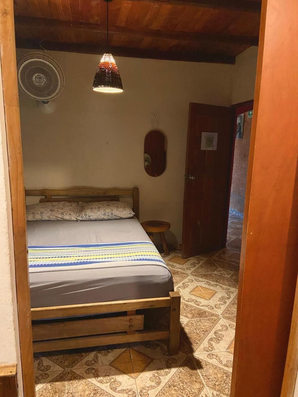 Colibri Hostal مينسا المظهر الخارجي الصورة