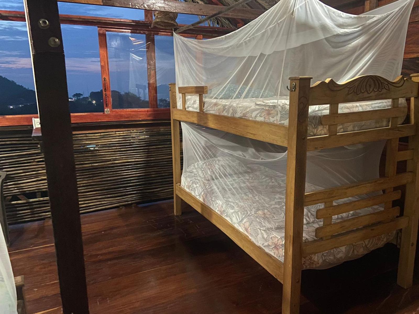 Colibri Hostal مينسا المظهر الخارجي الصورة