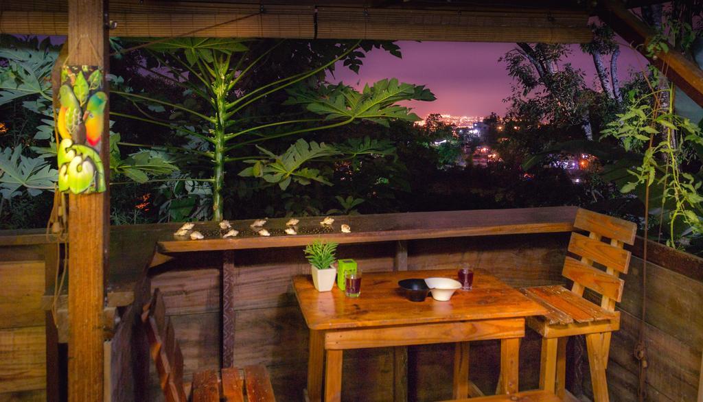 Colibri Hostal مينسا المظهر الخارجي الصورة